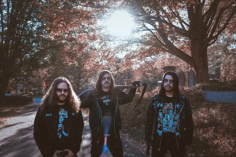 Bewitcher presenta su recopilatorio «Deep Cuts & Shallow Graves»