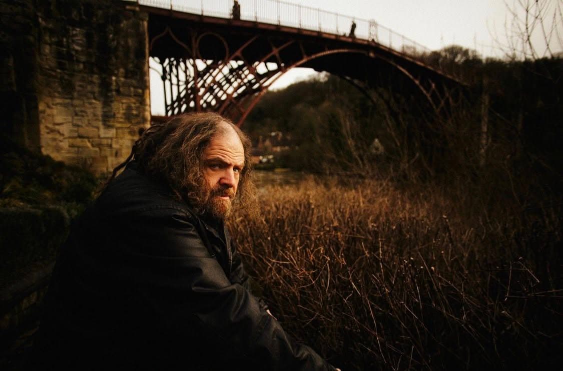 Shane Embury de Napalm Death lanza video para 'Taurus' de su álbum debut