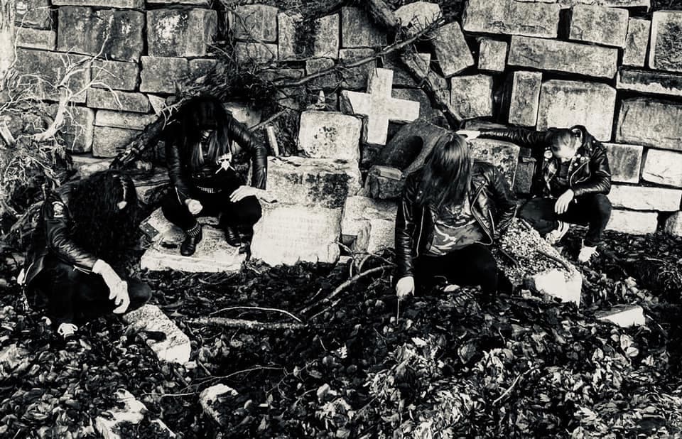 Grave Infestation