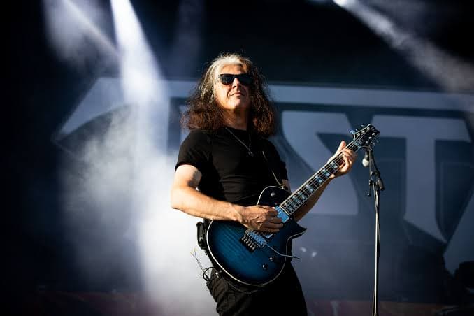 Alex Skolnick de Testament lanza un libro sobre improvisación de guitarra jazz-rock